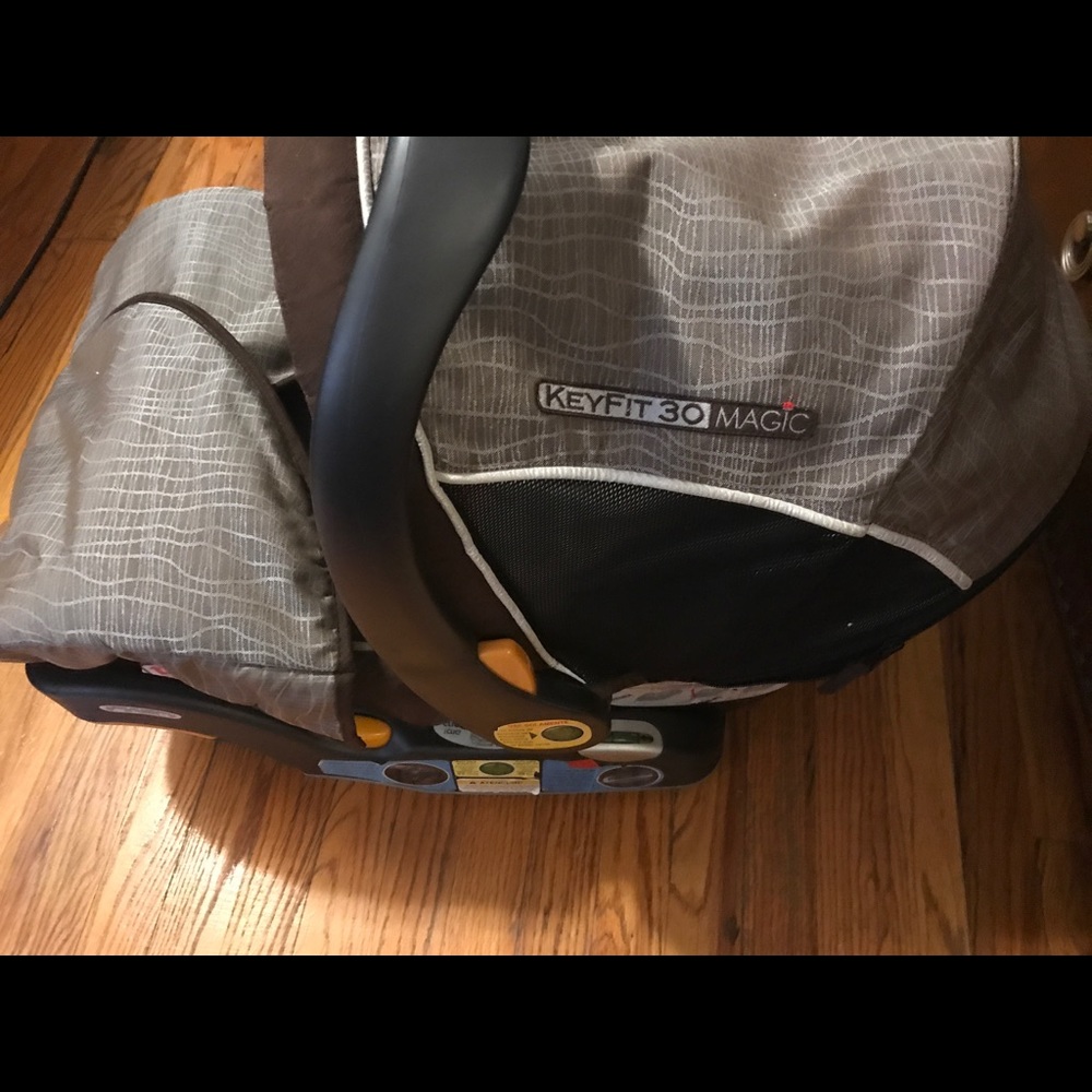Chicco Keyfit 30 Magic car seat